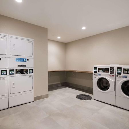 Everhome Suites Corona Ngoại thất bức ảnh
