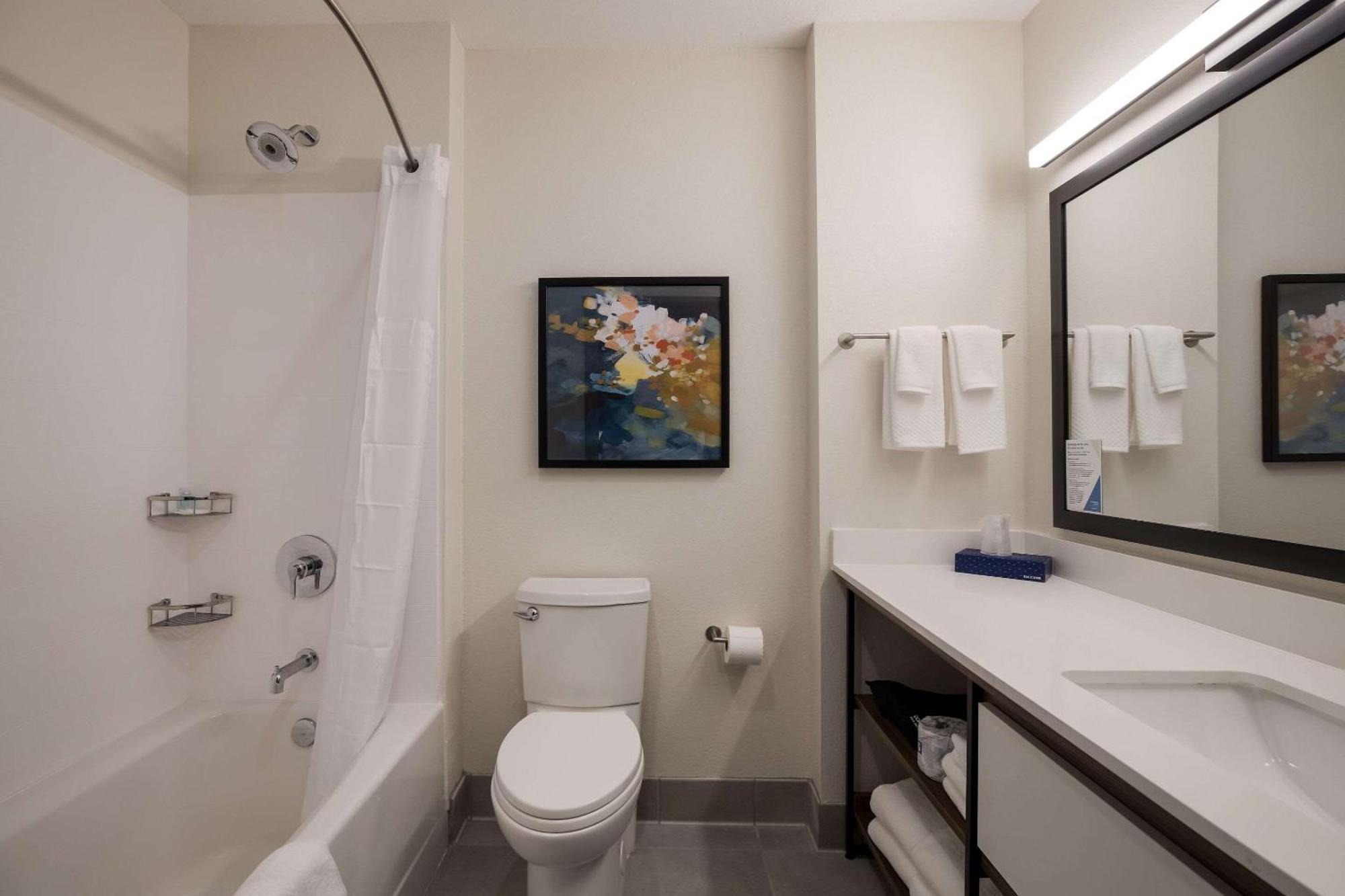 Everhome Suites Corona Ngoại thất bức ảnh