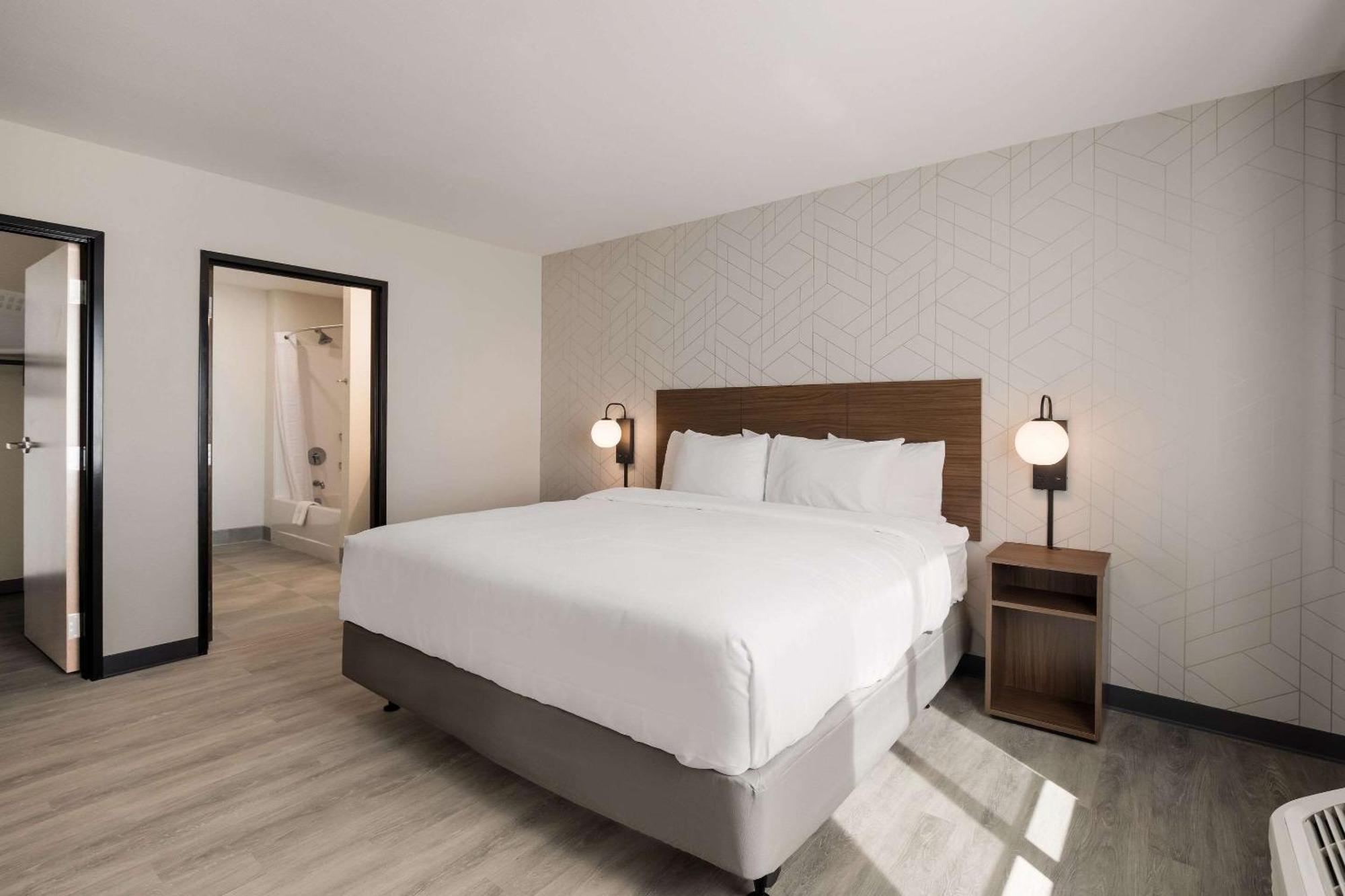 Everhome Suites Corona Ngoại thất bức ảnh