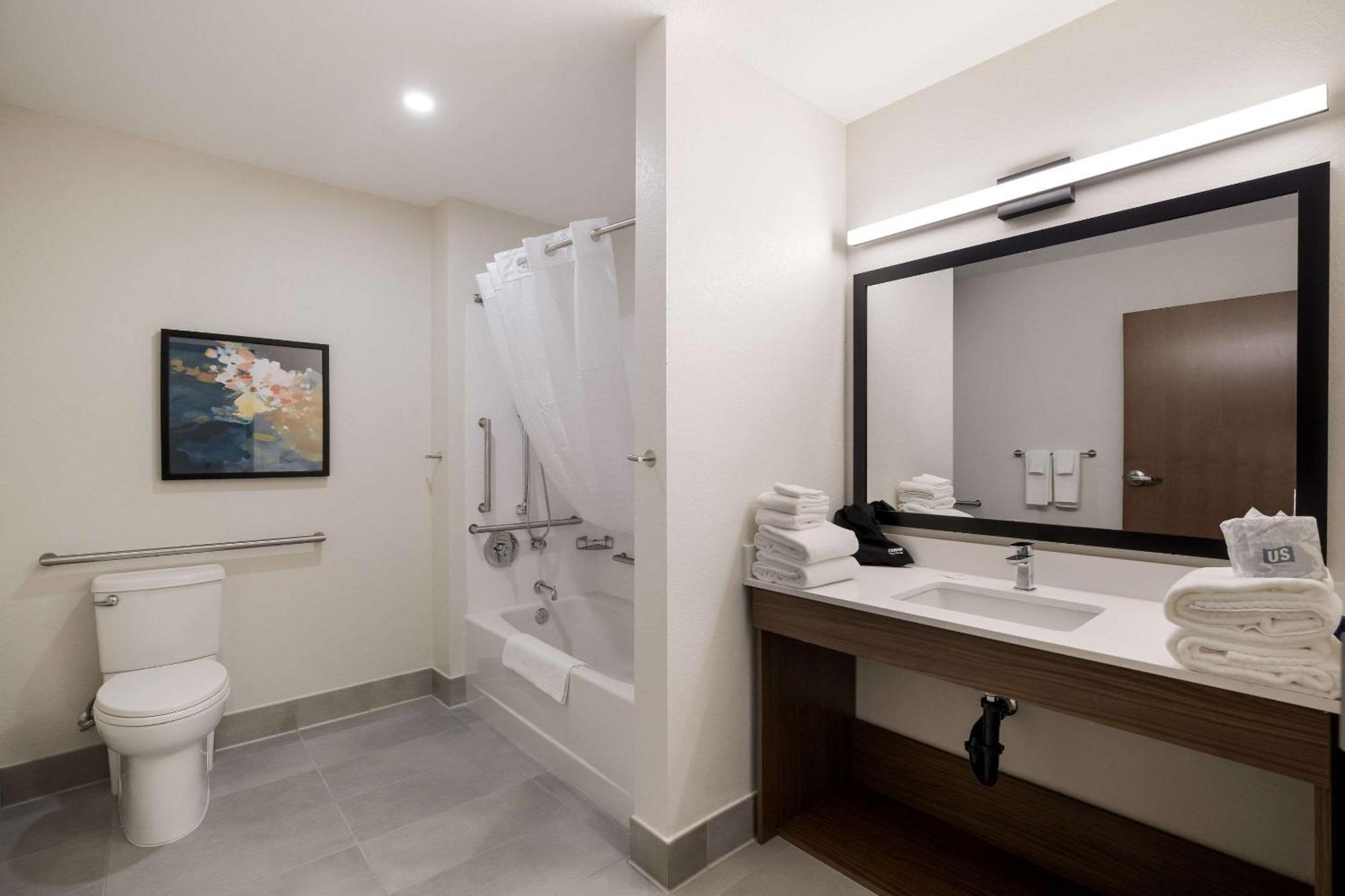 Everhome Suites Corona Ngoại thất bức ảnh