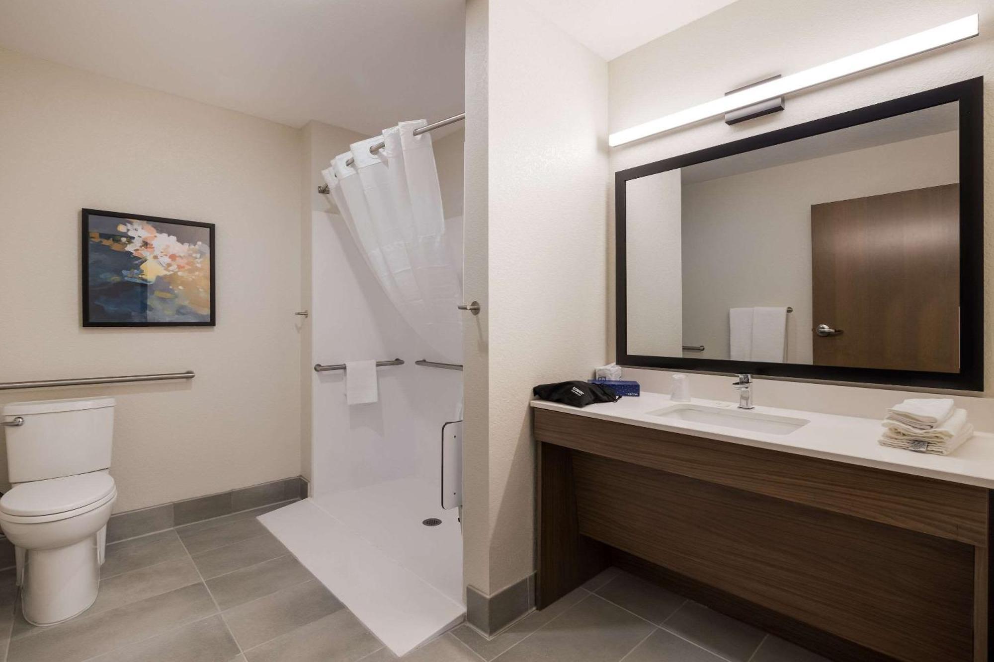 Everhome Suites Corona Ngoại thất bức ảnh