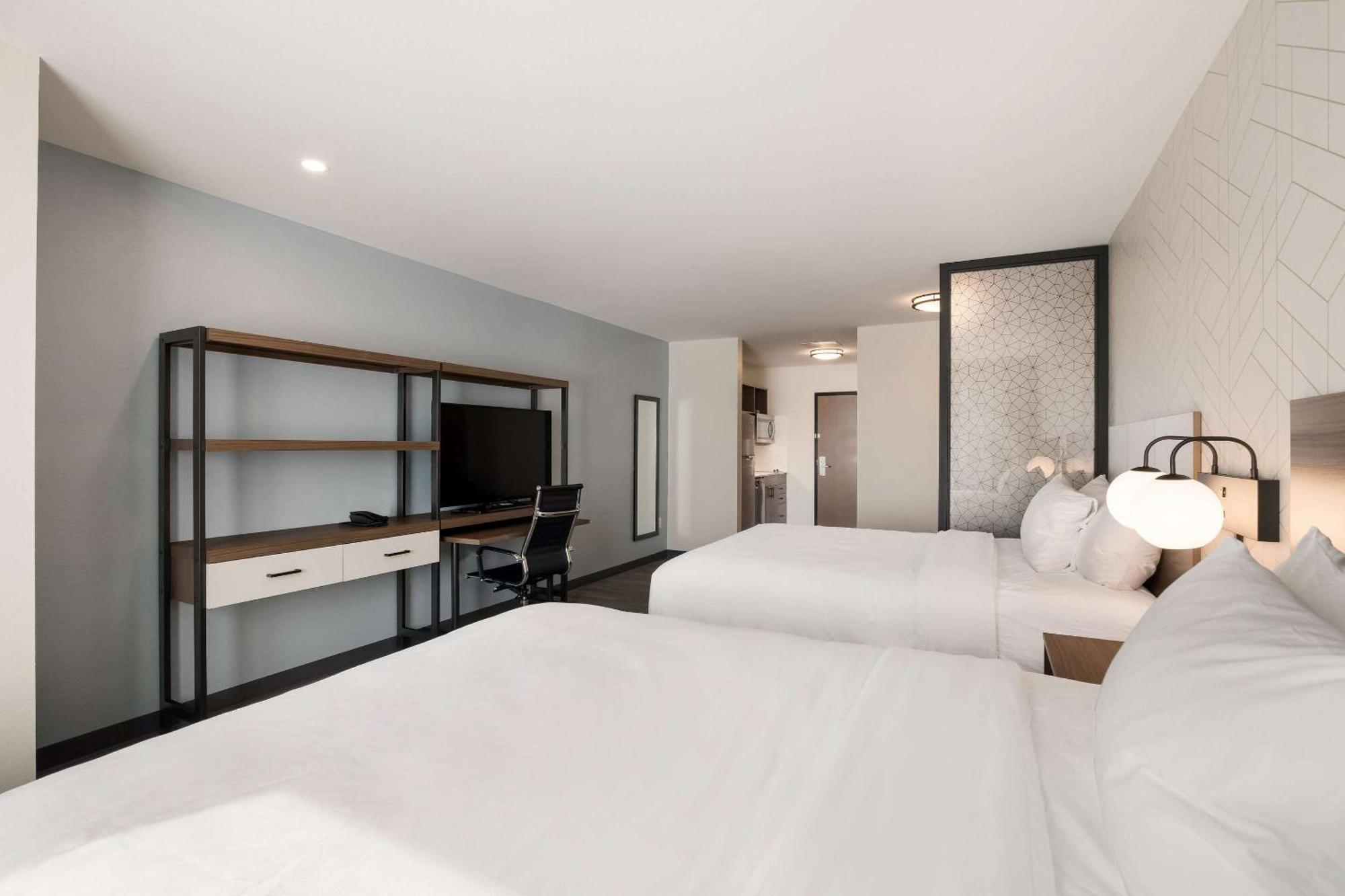 Everhome Suites Corona Ngoại thất bức ảnh